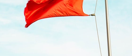 Lieli sarkanie karogi, kas norāda uz tiešsaistes kazino izkrāpšanu