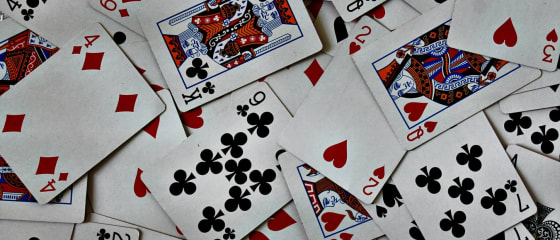 Vai Blackjack galdi 1 USD apmērā darbojas tiešraidē esošajos kazino?
